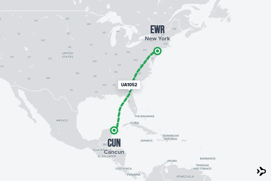 UA1052 flight map from EWR to CUN